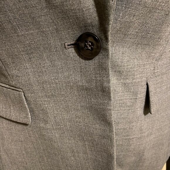 Antonio Melani Women's Gray Notch Collar Single Breasted One Button Blazer, Sz 8 - Picture 2 of 7